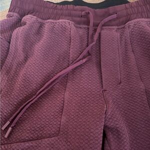 Lululemon textured Athletic Lounge Pants in Mauve
